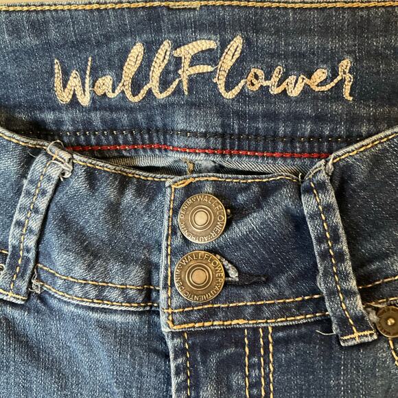 Wall Flower Women Flared Jeans size 3 Blue MidRise Stretch Boot Cut Indigo Denim - Picture 8 of 12